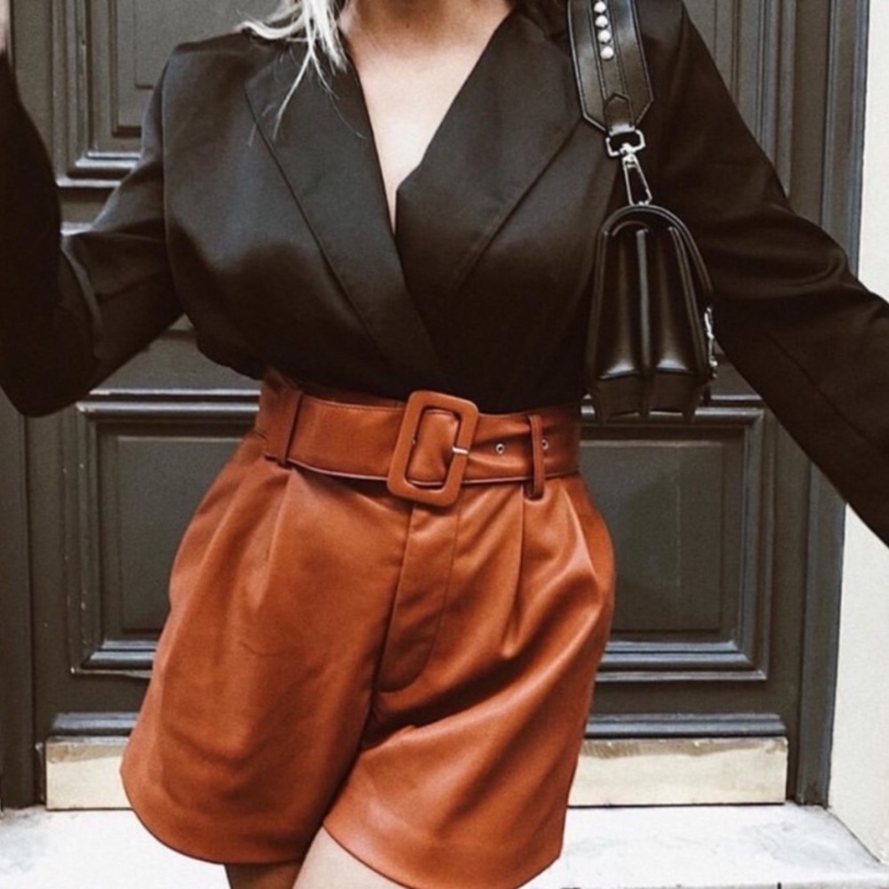 *Blogger Fav* New Zara Rust red faux leather belted shorts Size XS